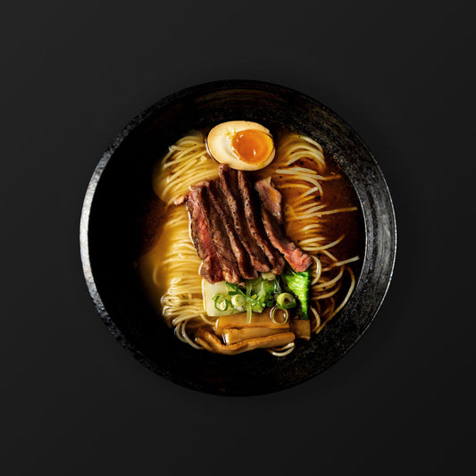 Shoyu Ramen - Entrecôte de bœuf - Saveur d'ail noir